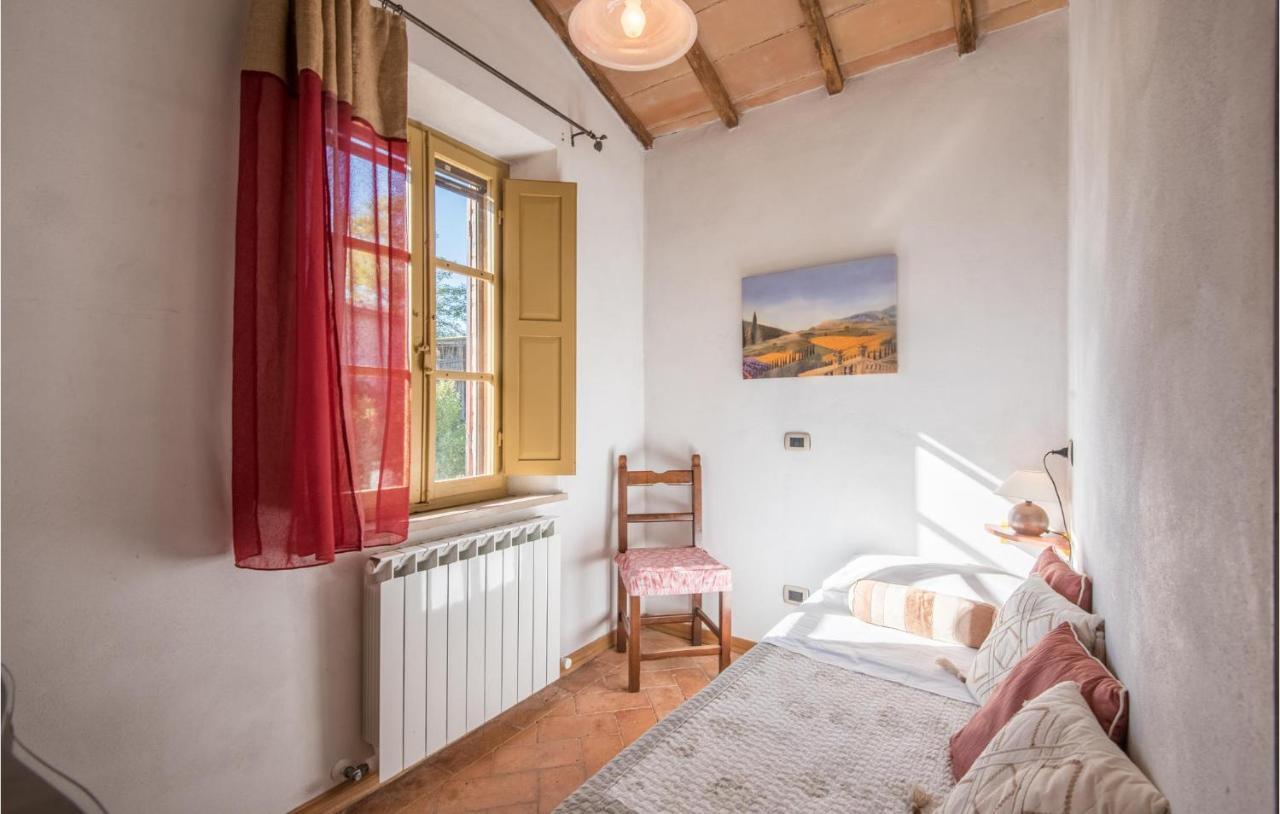 Gorgeous Home In Montalcino With Kitchen Ngoại thất bức ảnh