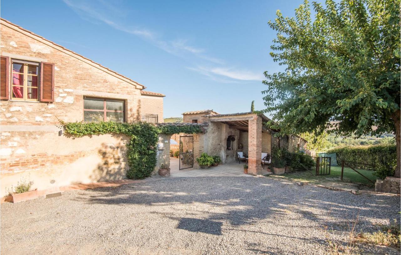 Gorgeous Home In Montalcino With Kitchen Ngoại thất bức ảnh